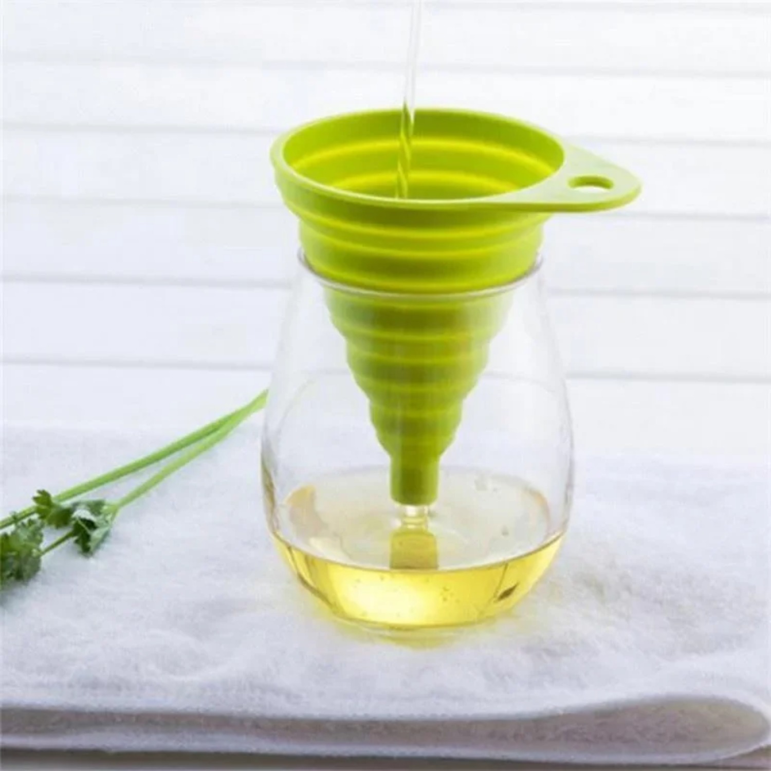 Embudo Plegable de Silicona de - Baking Powder Kitchen reseña y precio