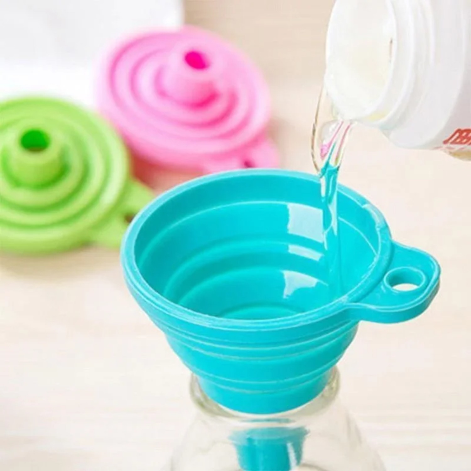 Embudo Plegable de Silicona de - Baking Powder Kitchen reseña y precio